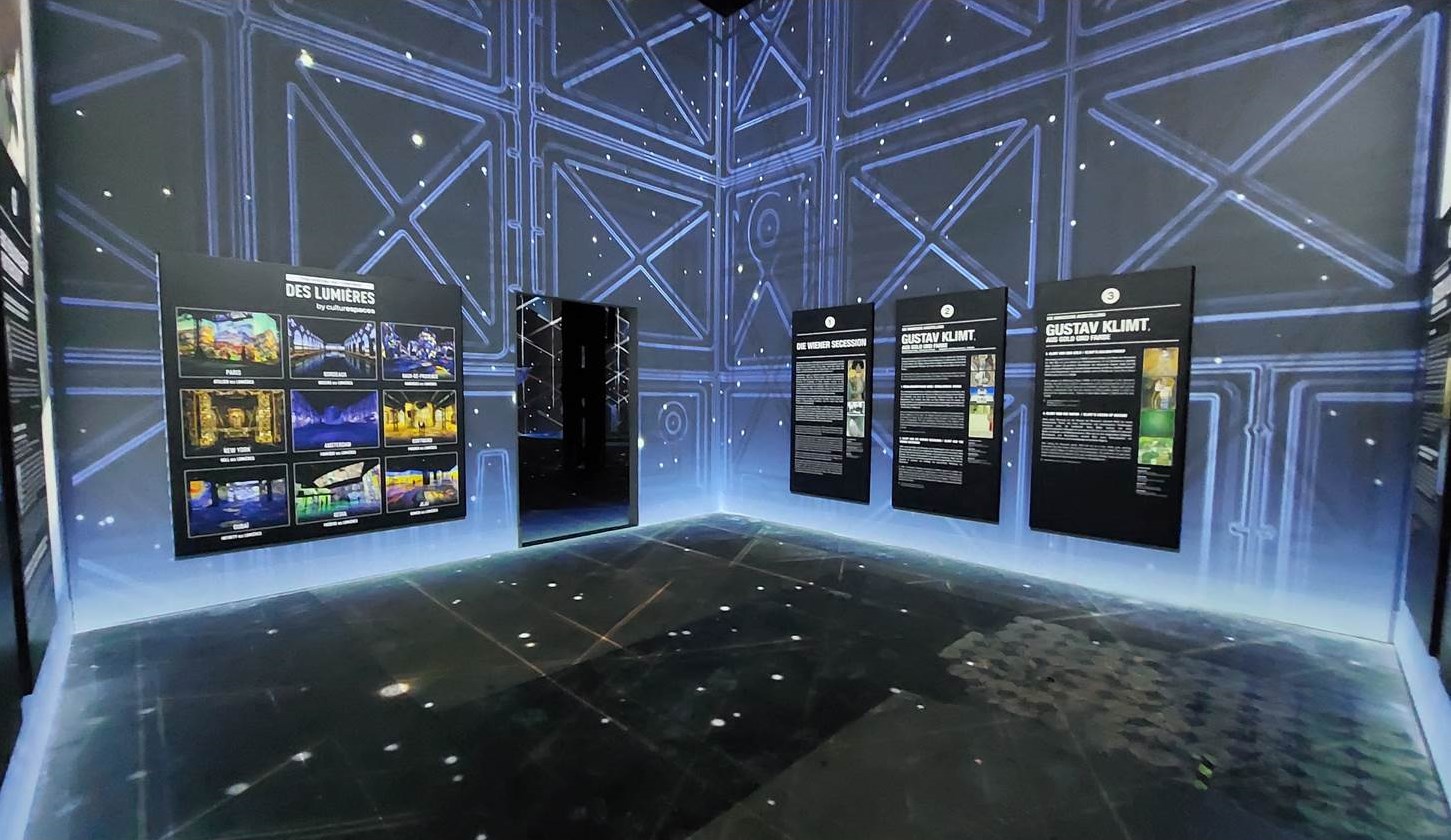Digital inszenierter Informationsraum im Phoenix des Lumières, Dortmund. (Bildrechte: AdCoach Media / adcoach.de)