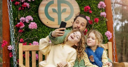 Center Parcs launcht pünktlich zum Frühlingserwachen die neue "Nature Discovery App", mit der man die üppige Natur der Ferien- und Freizeitparks real und virtuell angereichert erleben kann (Bildrechte: PVCP | Groupe Pierre & Vacances / Center Parcs Germany GmbH)