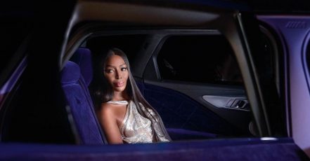 BMW präsentiert bei den Filmfestspielen von Cannes den von Naomi Campbell inspirierte BMW XM Mystique Allure (Bildquelle: BMW Group)