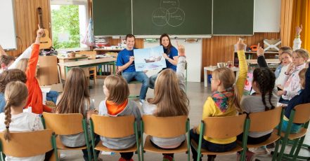 Mehr bewegen. Besser essen. Grundschüler starten mit Projekttagen der EDEKA Stiftung ins neue Schuljahr (Bildrechte: EDEKA Stiftung)