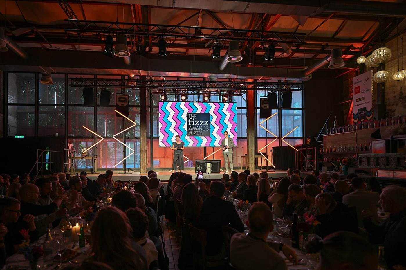 izzz Awards 2025, Szene von der Preisverleihung (Foto: Michael Lübke Fotografie)