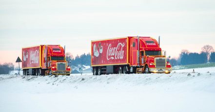 Die Coca-Cola Weihnachtstrucks sind wieder auf Tour durch Deutschland (Bildquelle: Coca-Cola GmbH, Foto: Gero Breloer)