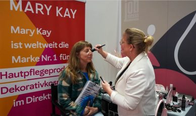 12. Jobmesse Köln, 21. bis 22. März 2026. Bei den Styling-Workshops von Mary Kay gibt es Tipps für den perfekten Look beim Bewerbungsgespräch. (Copyright: BARLAG)