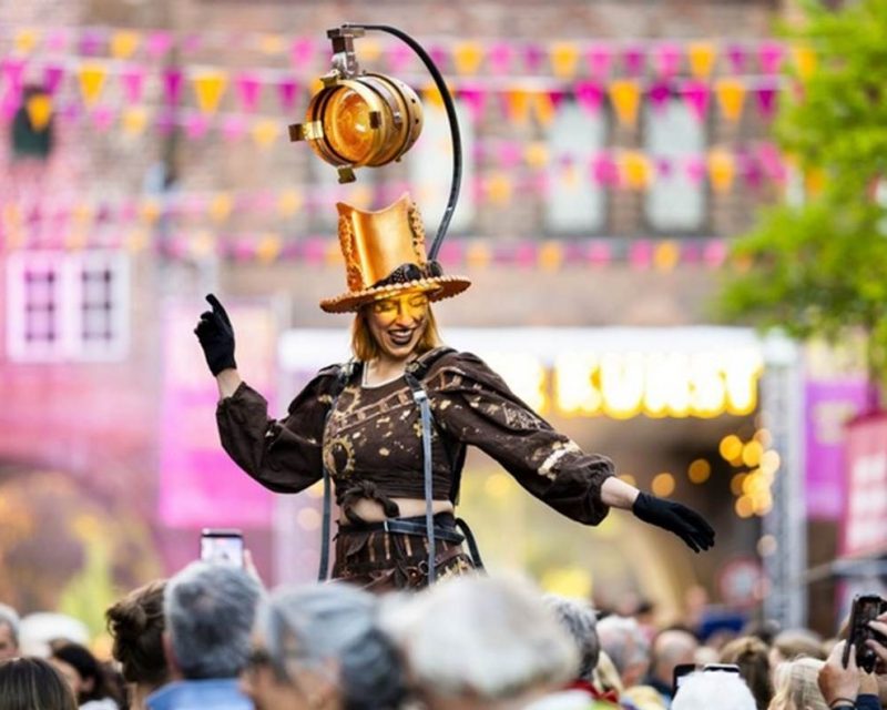 Lübeck HANSEKULTURFESTVAL – Walking Acts – Große Burgstraße (Copyright: LTM)