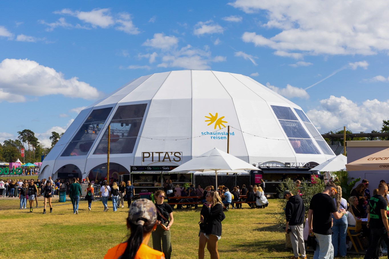 Die Glücksoase by schauinsland-reisen wird beim Glücksgefühle-Festival 2026 die Kulisse für einen neuen Weltrekordversuch bilden (Foto: schauinsland-reisen)