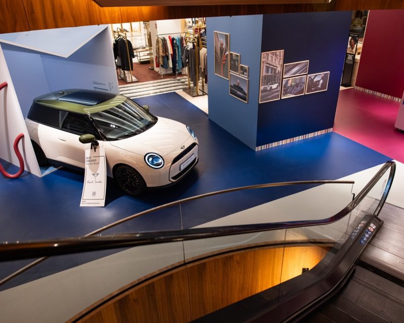 MINI x Paul Smith Pop-up Store im KaDeWe Berlin (Bildquelle: BMW Group / MINI)