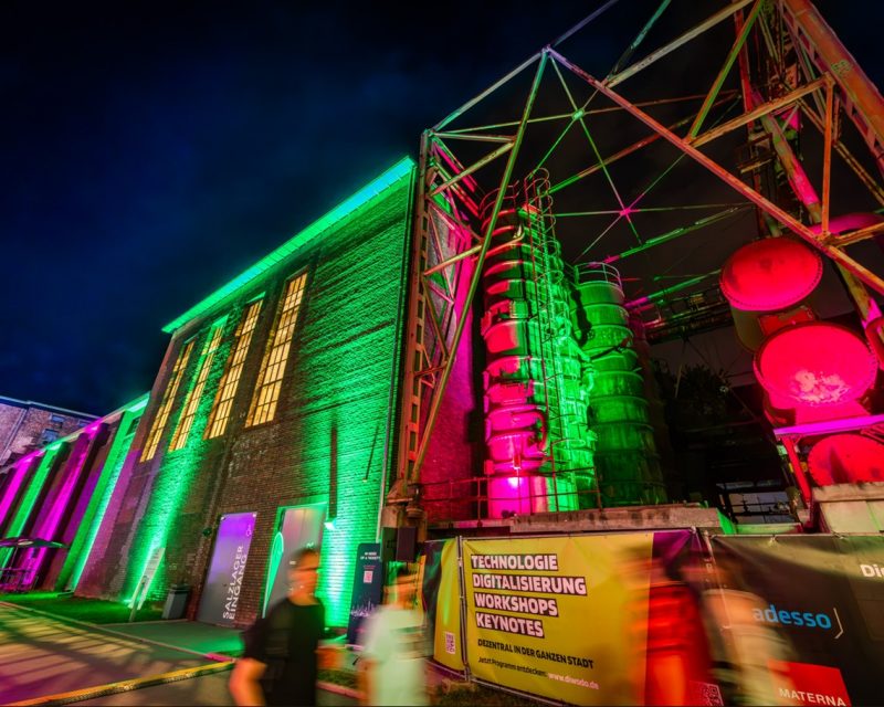Illuminierte Gebäude der Kokerei Hansa beim FATT-Festival 2026 in Dortmund (Foto/Copyright: Stadt Dortmund / Stephan Schütze)
