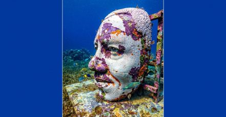 Eine Skulptur des Unterwasserkunst-Projektes Below Saint Lucia (Copyright: Ronald Raoul / Below Saint Lucia)